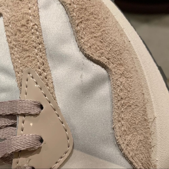 New Balance 327 Sneakers, Light Grey.  New w/Box - Picture 11 of 11